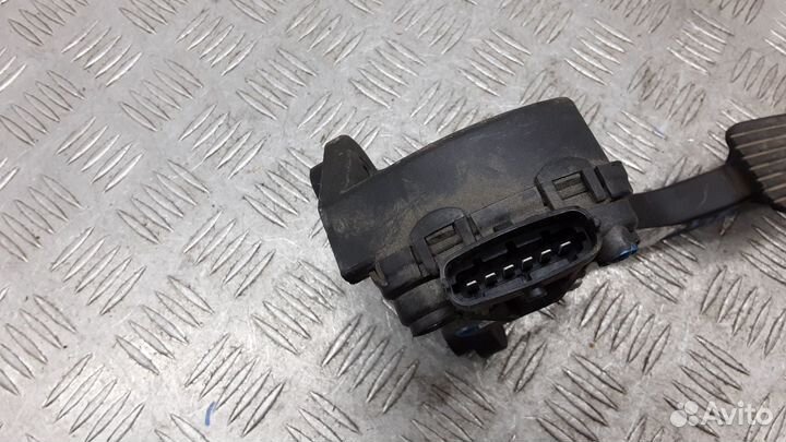 Педаль Kia Ceed 2008 32700-2H300