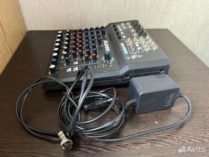 Микшерный пульт alesis multimix8