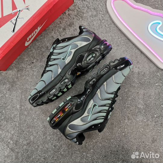 Кроссовки Nike Air Max Plus Tn