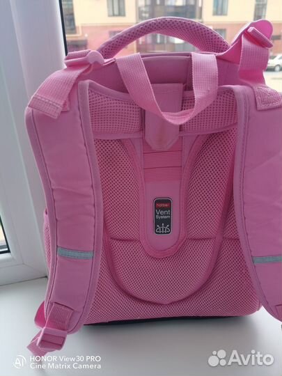 Продам рюкзак школьный б/у