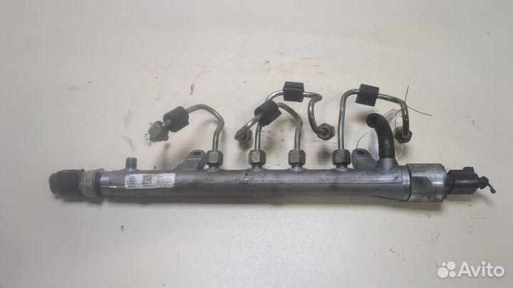 Рампа топливная Audi A3 (8P), 2010