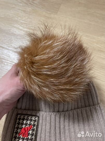 Шапка новая Tavitta