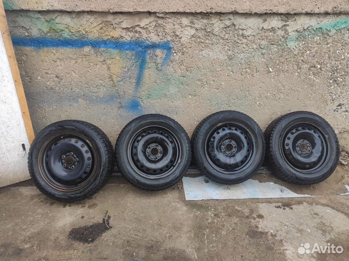 Roadstone Winguard Spike 205/55 R16