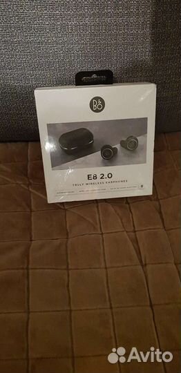 Bluetooth наушники Bang & Olufsen e8 2.0