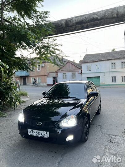 Капот на приору