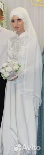 Платье на никах 42 44