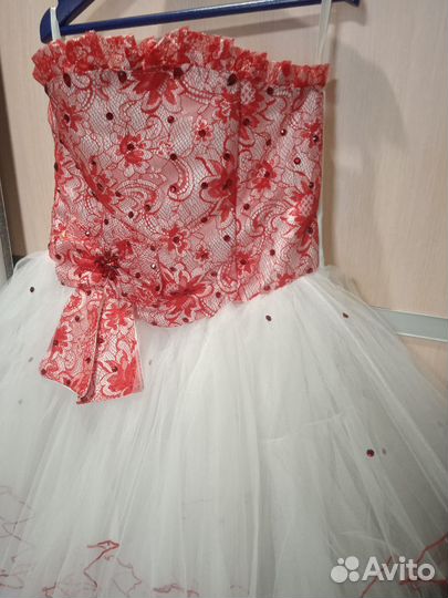 Платье детское от пяти лет
