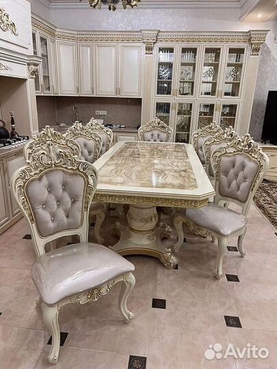 Стол и стулья для кухни. Оплата при получении