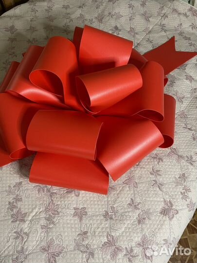 Подарочный бант на машину