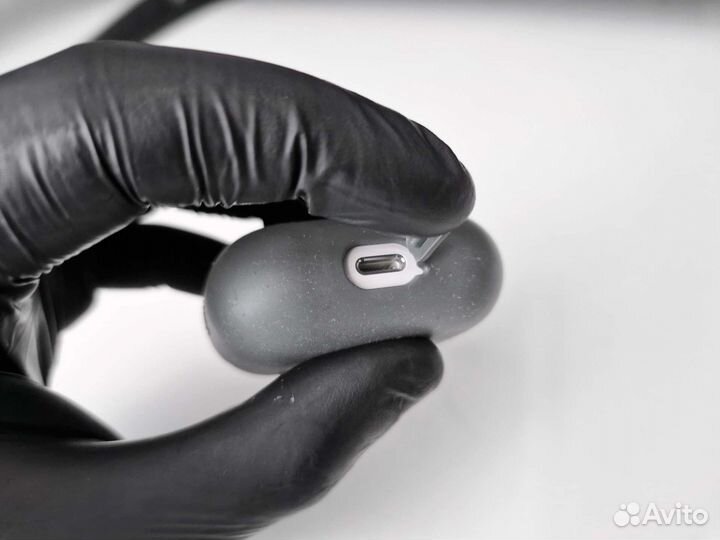 Чехол для наушников AirPods 3 с карабином