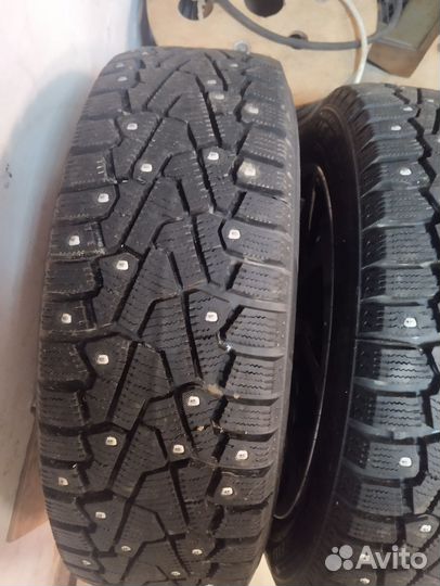 Pirelli Ice Zero 185/55 R15 19C