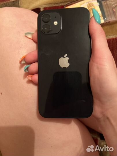 iPhone 12, 64 ГБ