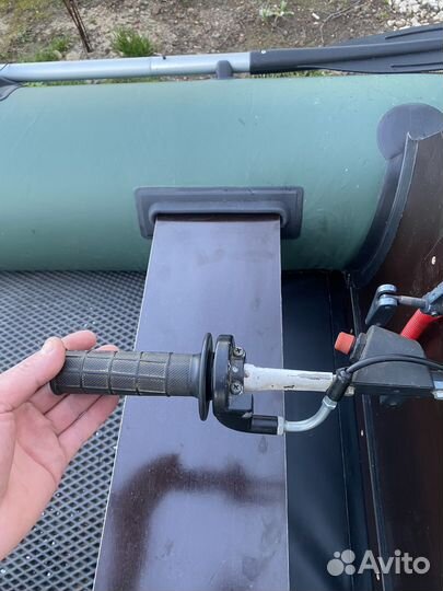 Лодка с мотором