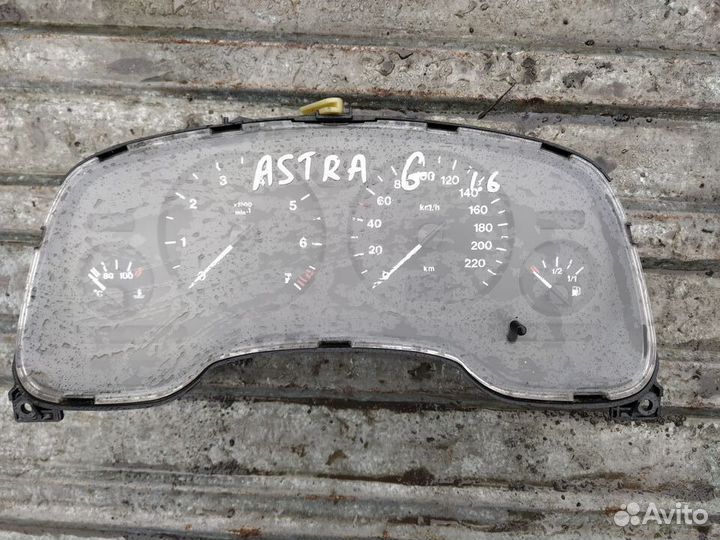 Панель приборов Opel Astra G