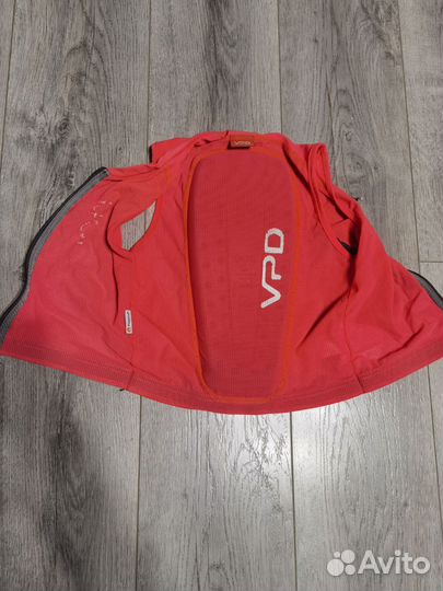 Защита спины Poc