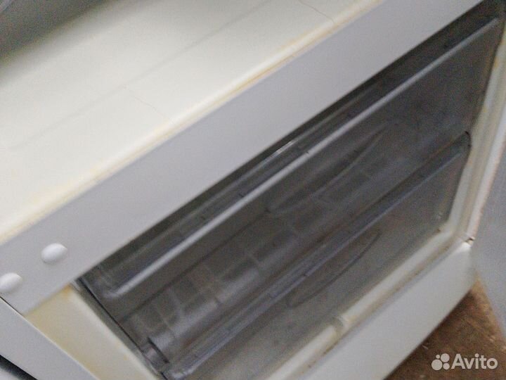 Холодильник бу Атлант