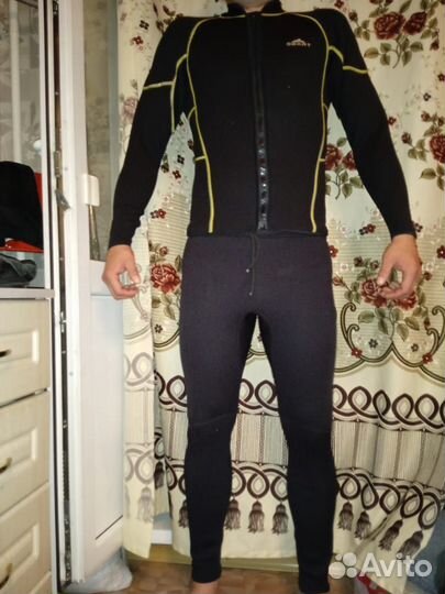 Гидрокостюм женский для плавания