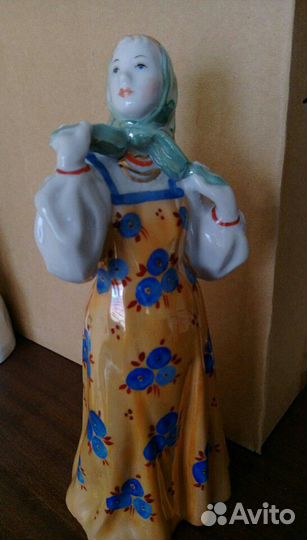 Статуэтка фарфор советского периода