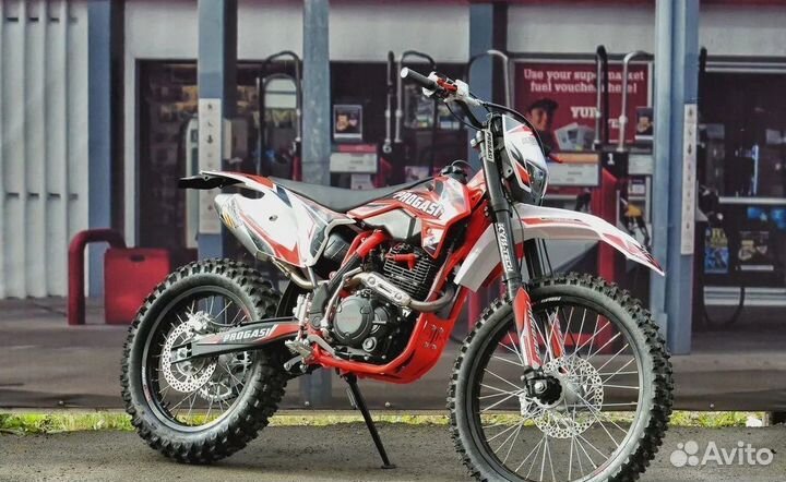 Мотоцикл Progasi Super Max 250 черно-красный