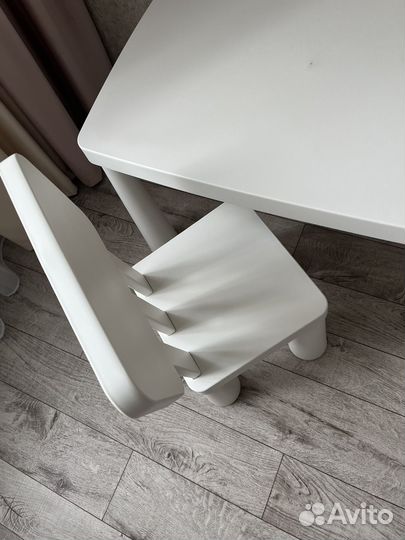 Детский стол и стул IKEA
