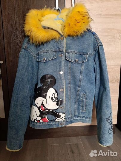 Куртка джинсовая