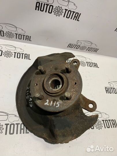 Кулак поворотный левый Honda Civic ES