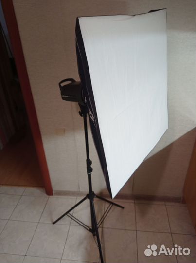 Студийный импульсный свет Elinchrom D-Lite 4it