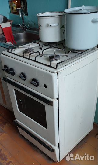 Мебель на дачу и газовая плита