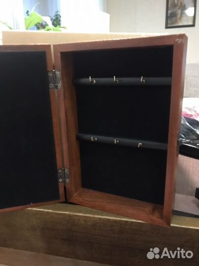 Ключница настенная из дерева