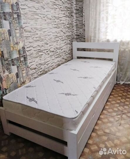 Кровать подростковая