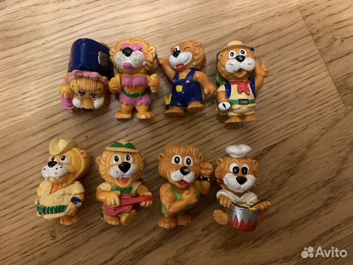 Игрушки из киндера сюрприза львята, бегемоты