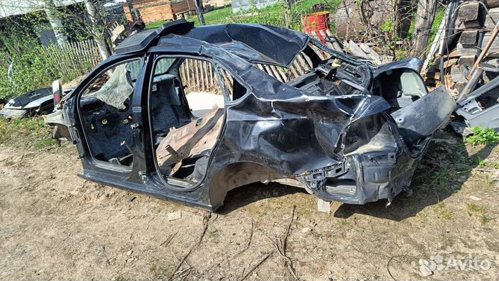 Кузов Фольксваген polo седан в распил