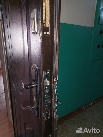 Металлическая дверь бу