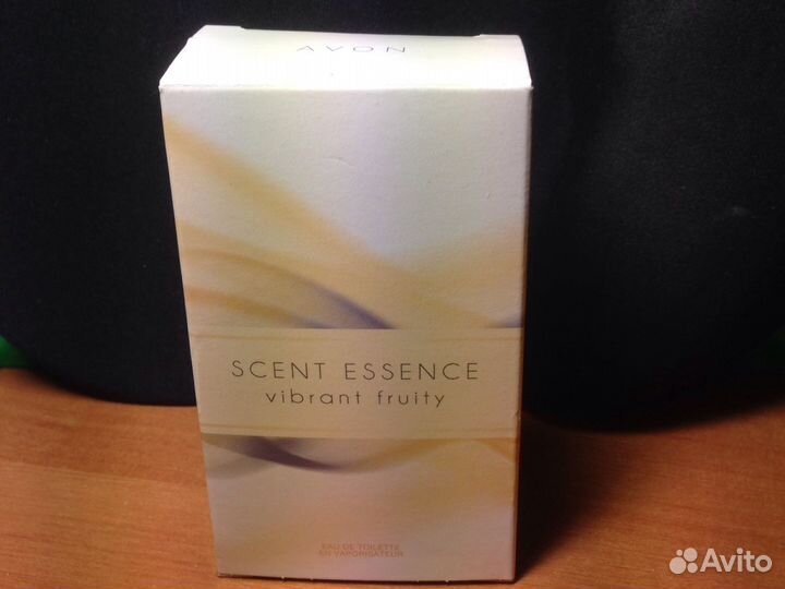 Туалетная вода Avon Scent Essence vibrant fruity