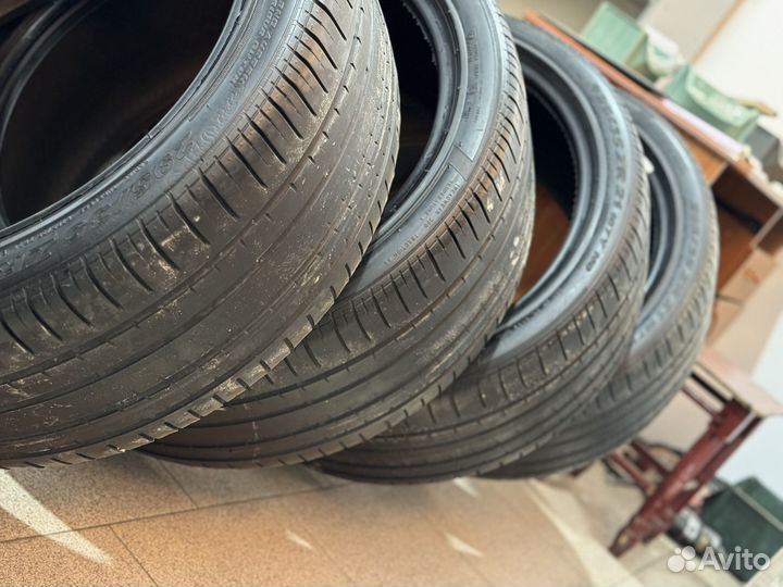 Pirelli P Zero 295/35 R21