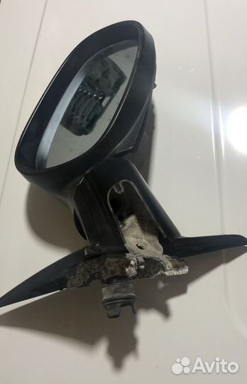 Зеркало правое