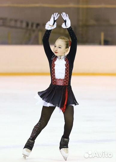 Платье для выступлений по фигурному катанию