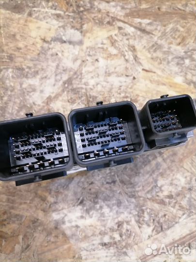 Эбу двигателя Citroen C4 B7