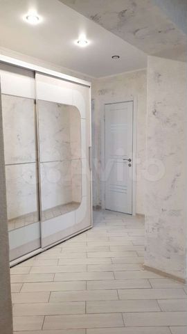 2-к. квартира, 75 м², 4/14 эт.