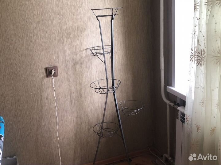 Подставка для цветов