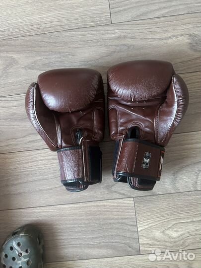 Боксерские перчатки twins 16 oz