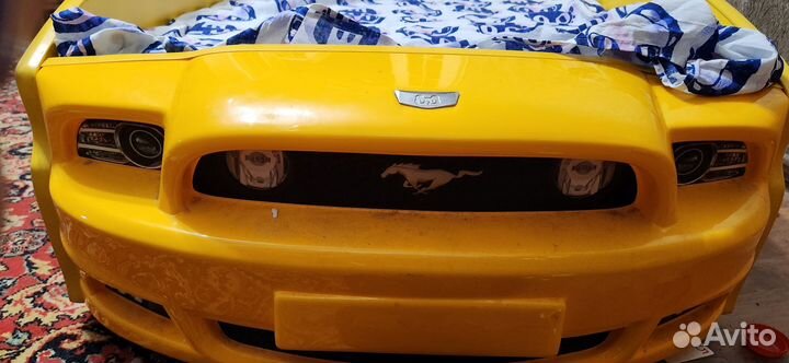 Детская кровать машина