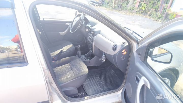 Renault Logan 1.6 МТ, 2012, 14 000 км