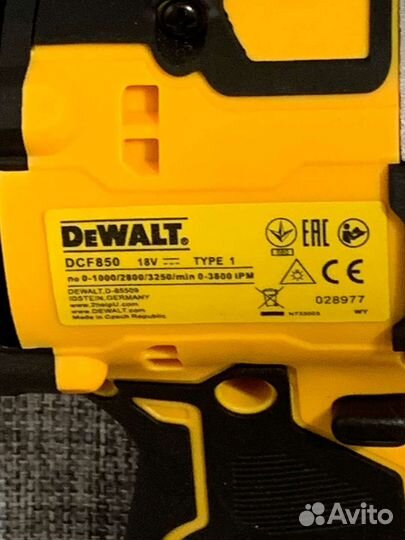 Винтоверт аккумуляторный dewalt