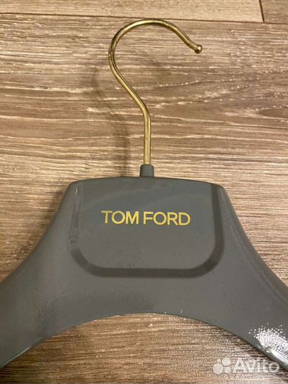 Вешалки Tom Ford