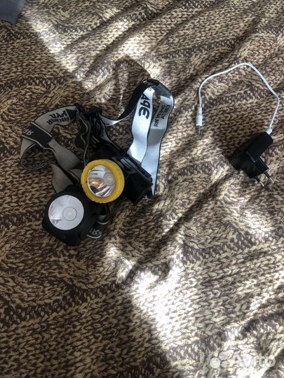 Налобный фонарь