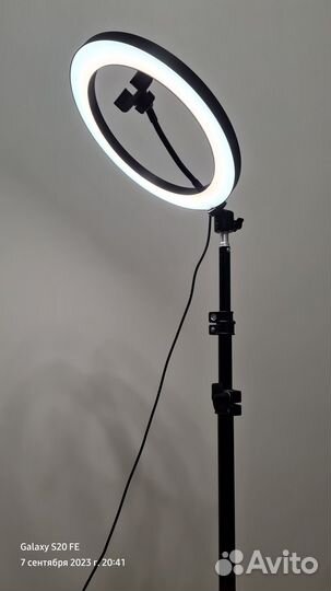 Кольцевая лампа 25 см