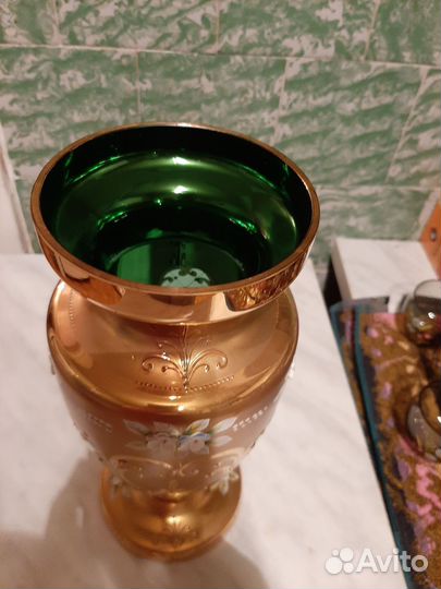 Ваза цветное стекло чехия с позолотой