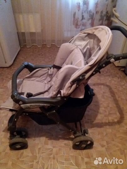 Продам прогулочную коляску
