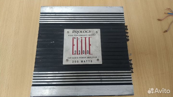 Автомобильный усилитель звука